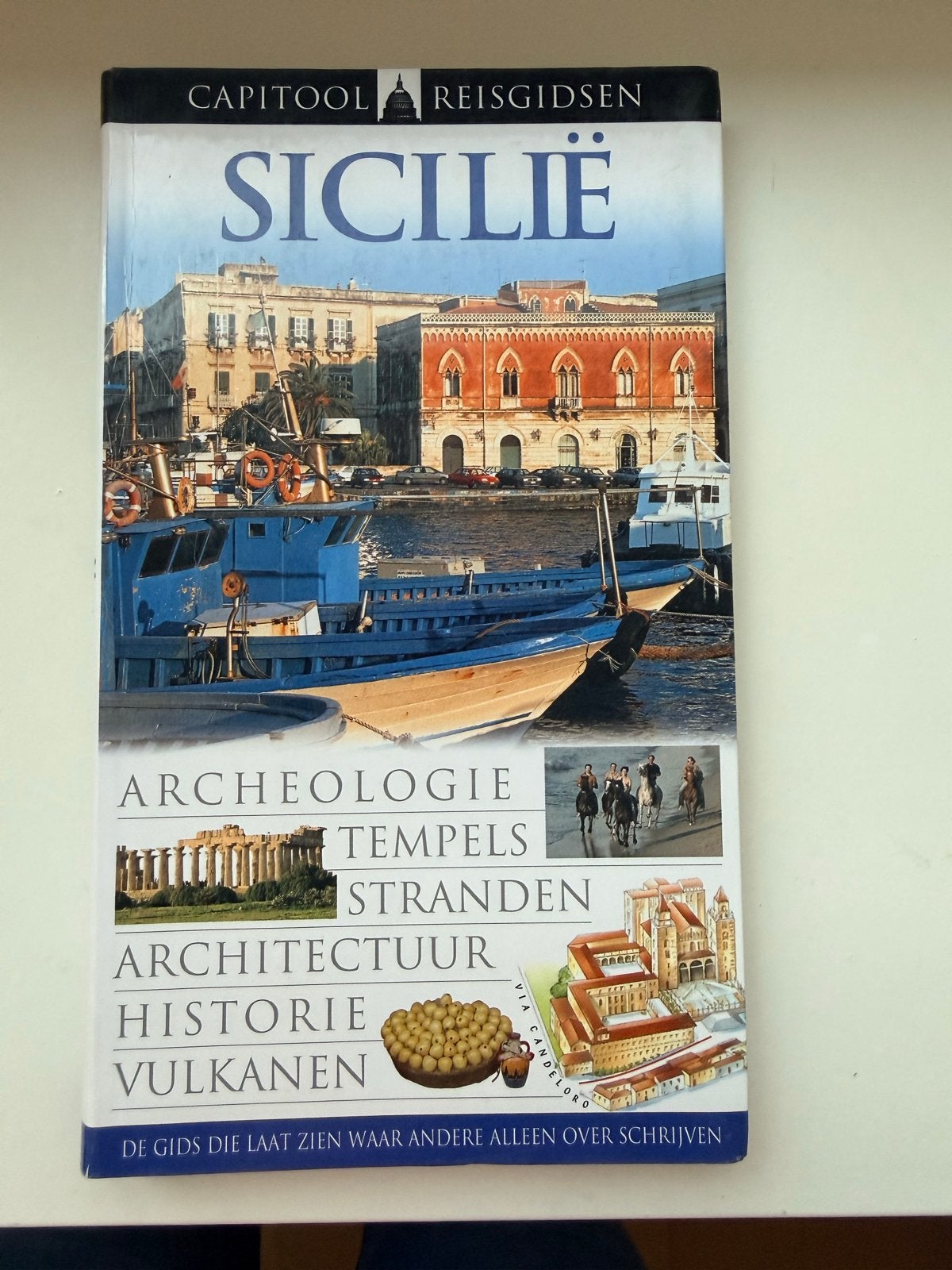 Capitool Reisgids Sicilië: Archeologie, Tempels, Stranden, Capitool, Europa, Ophalen of Verzenden, Zo goed als nieuw