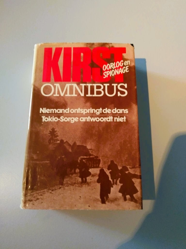 Kirst Omnibus Niemand ontspringt de dans., Boeken, Ophalen of Verzenden, Tweede Wereldoorlog, Gelezen