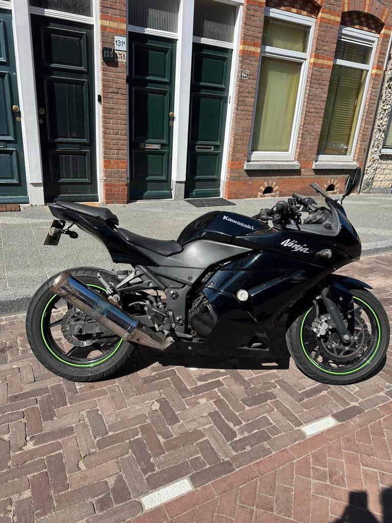 Kawasaki ninja 250r 2010, Motoren, 2 cilinders, Gebruikt, Minimaal motorrijbewijs A2, Handgeschakeld