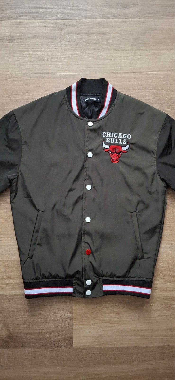 Nieuw Chicago Bulls Bomberjack - Maat S, Ophalen of Verzenden, Nieuw, Kleding