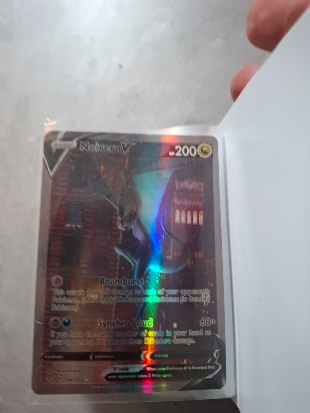 Noivern V Full Art Pokémon Kaart (196/203), Ophalen of Verzenden, Zo goed als nieuw, Losse kaart, Foil