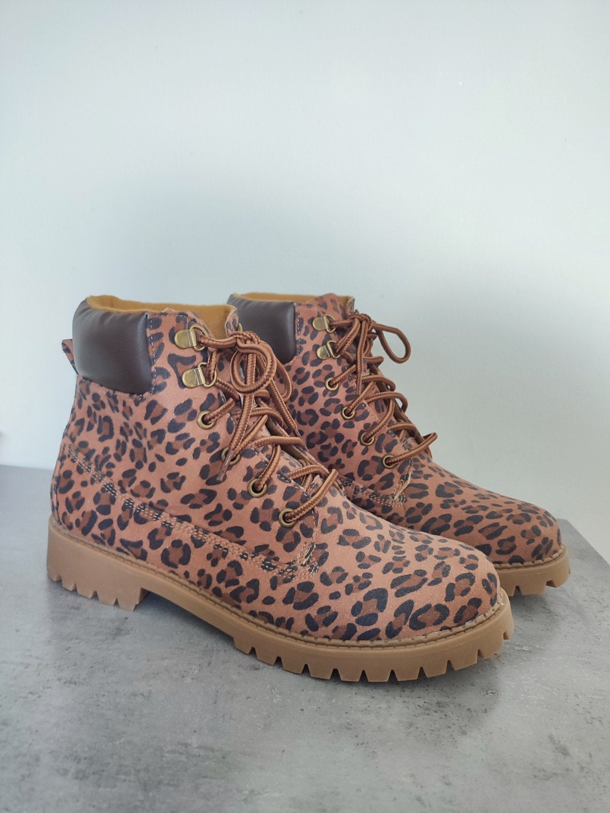 Leopardprint veterboots - Maat 40 Nieuw, Ophalen of Verzenden, Nieuw, Bruin