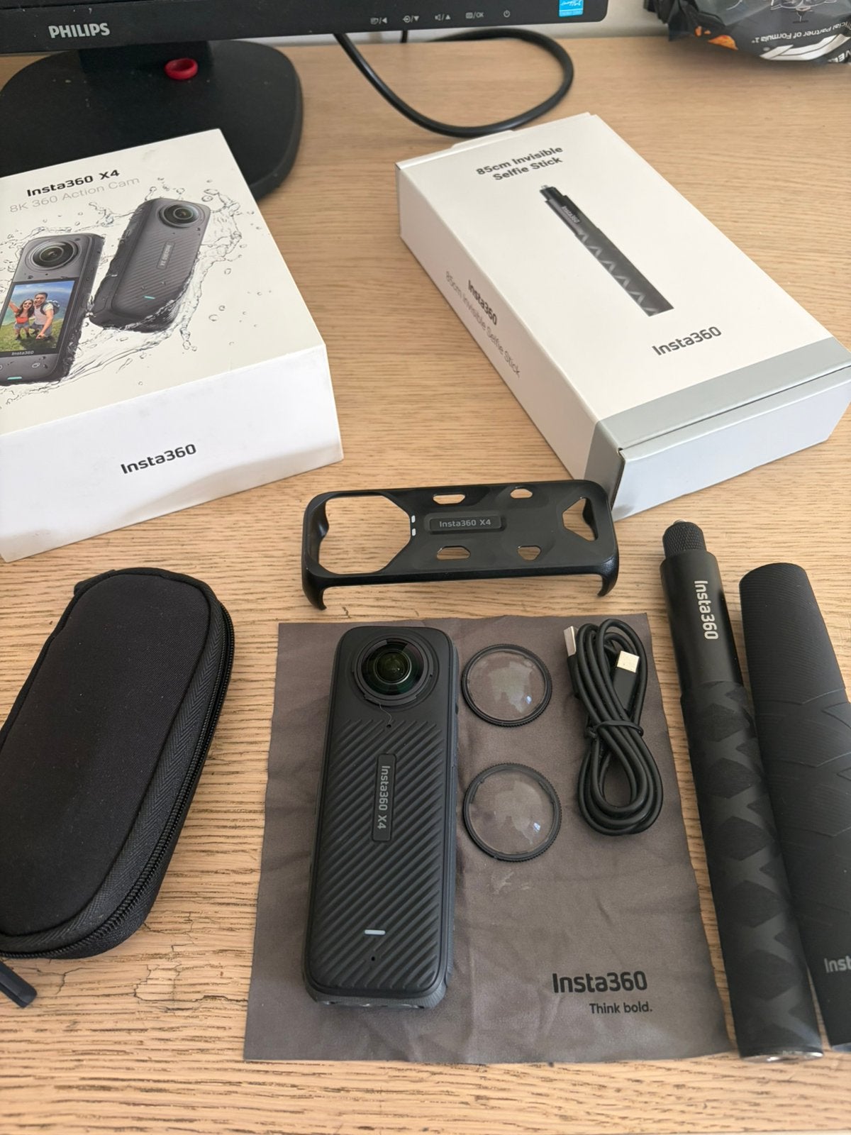 Insta360 X4 8K Action Cam + Invisible Selfie Stick, Overige soorten, Minder dan 8x, Zo goed als nieuw, Camera