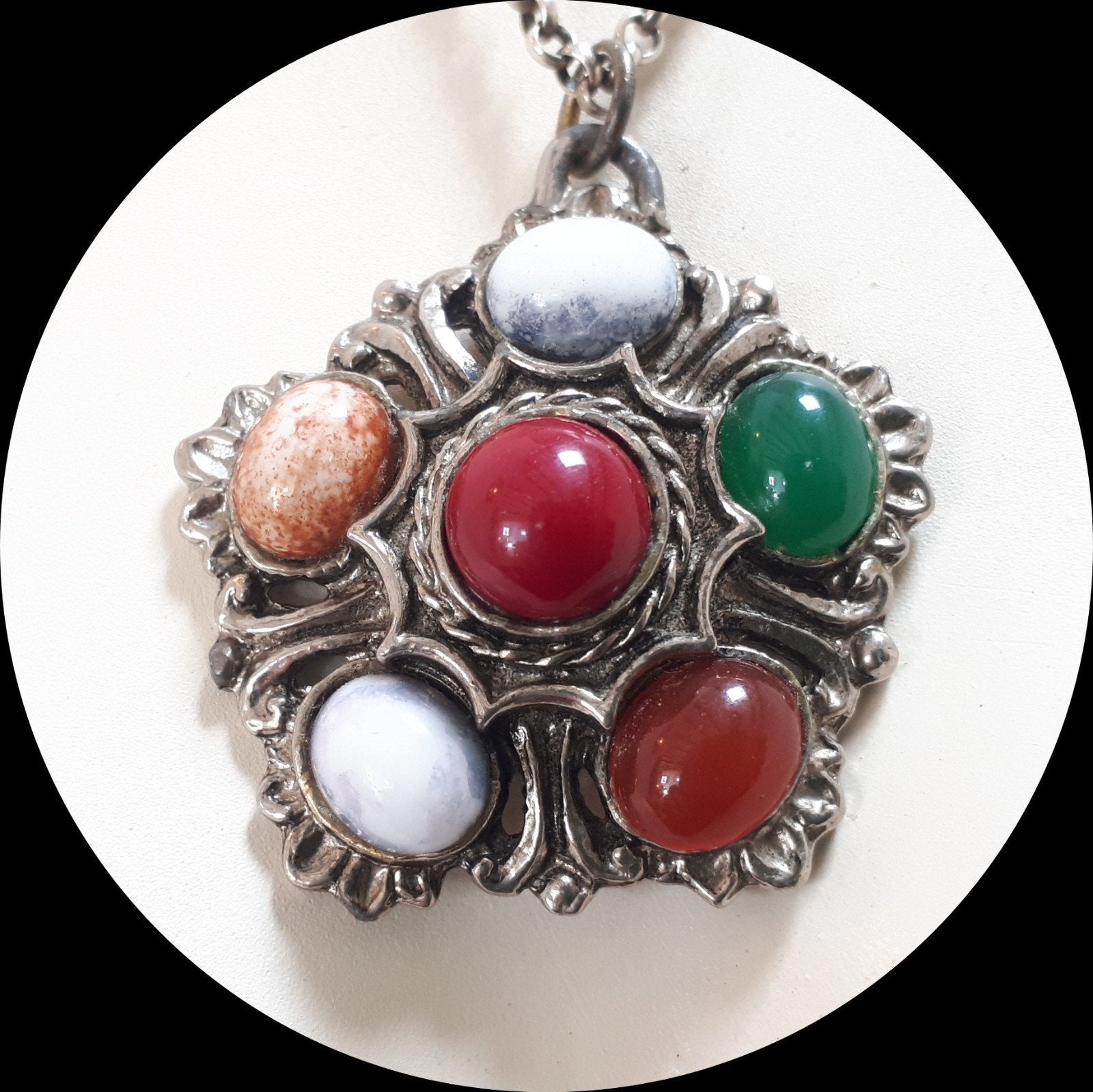 Schotse Vintage Hanger met Glas 'Agaat', Sieraden, Tassen en Uiterlijk, Antieke sieraden, Ophalen of Verzenden, Overige materialen