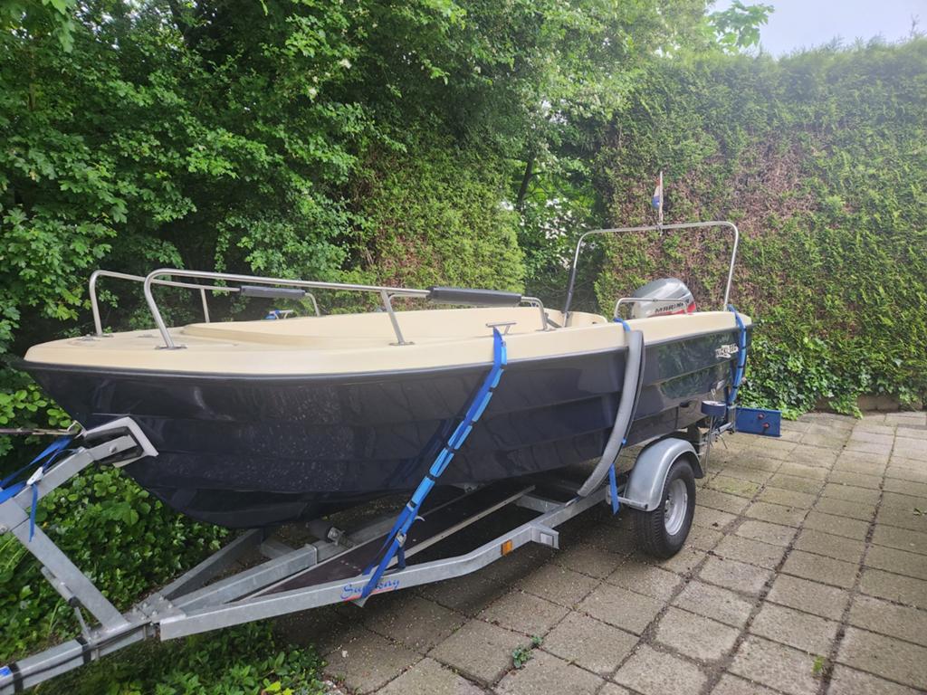 Nicky 380 met 8 pk mariner motor en compleet met trailer, Benzine, Overige merken, Buitenboordmotor, Ophalen of Verzenden