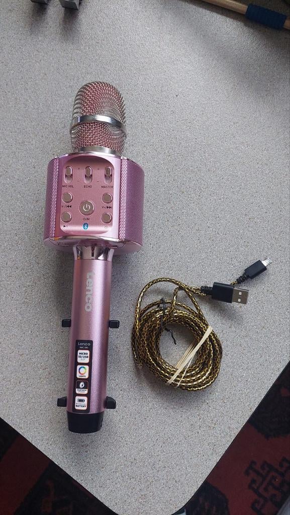 Lenco Karaoke Microfoon. Roze, Ophalen of Verzenden, Zo goed als nieuw, Zangmicrofoon, Draadloos