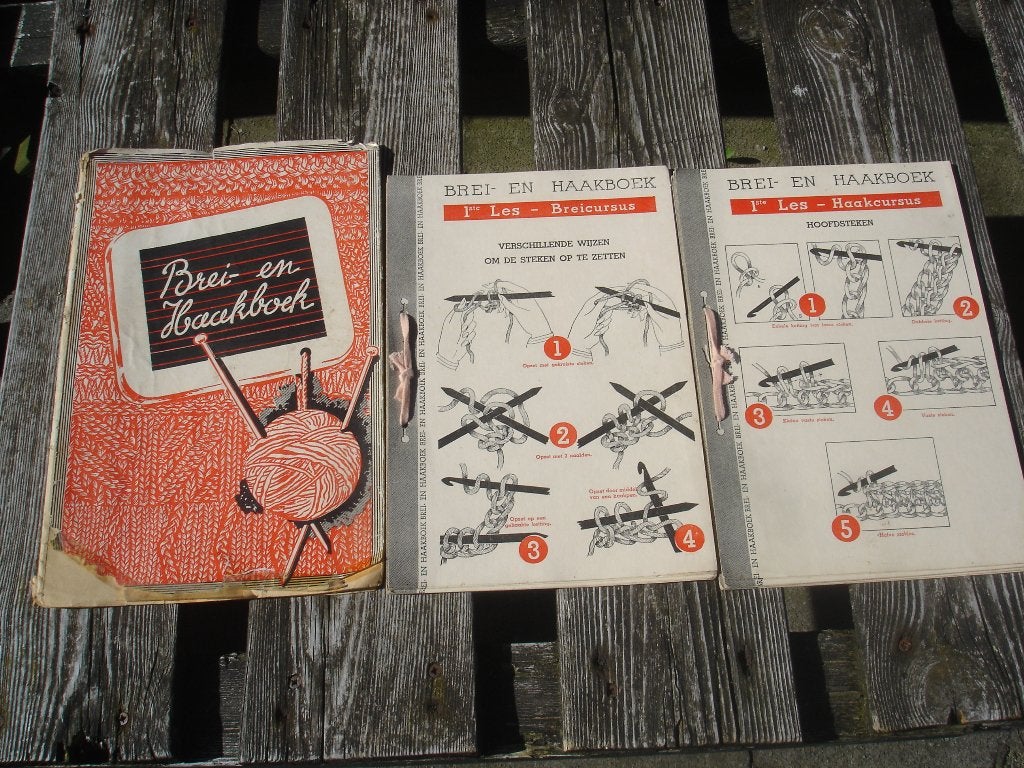 antiek Brei- en Haakboek, Hobby en Vrije tijd, Ophalen, Gebruikt, Breien of Haken, Patroon of Boek