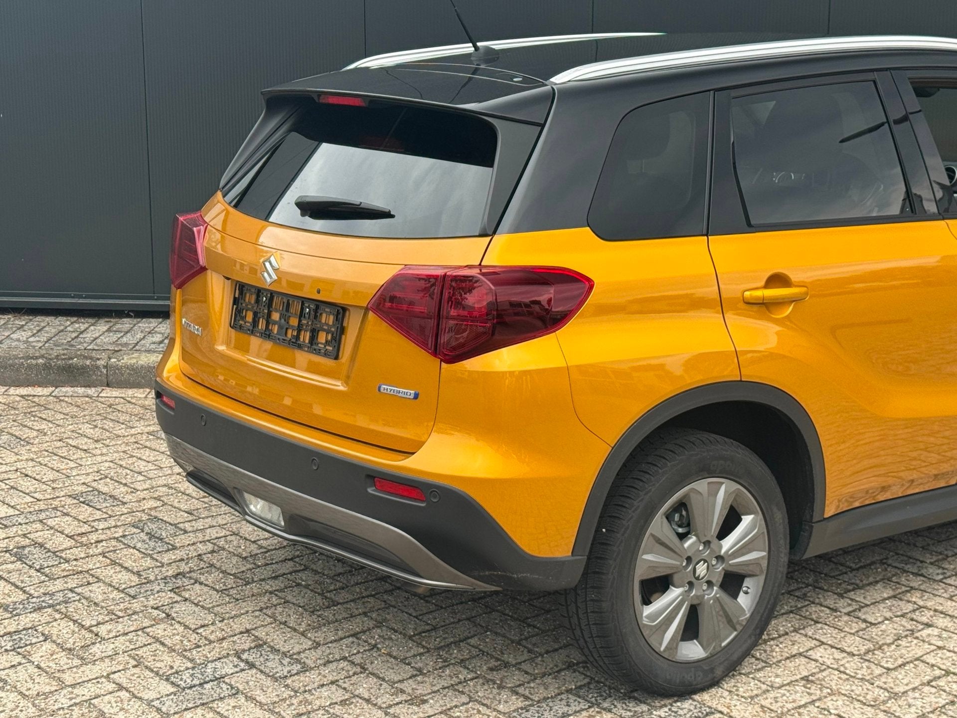 Suzuki Vitara 1.5 Hybrid AllGrip Select | Camera | Adapt. Cr, Automaat, Stof, Zwart, Origineel Nederlands