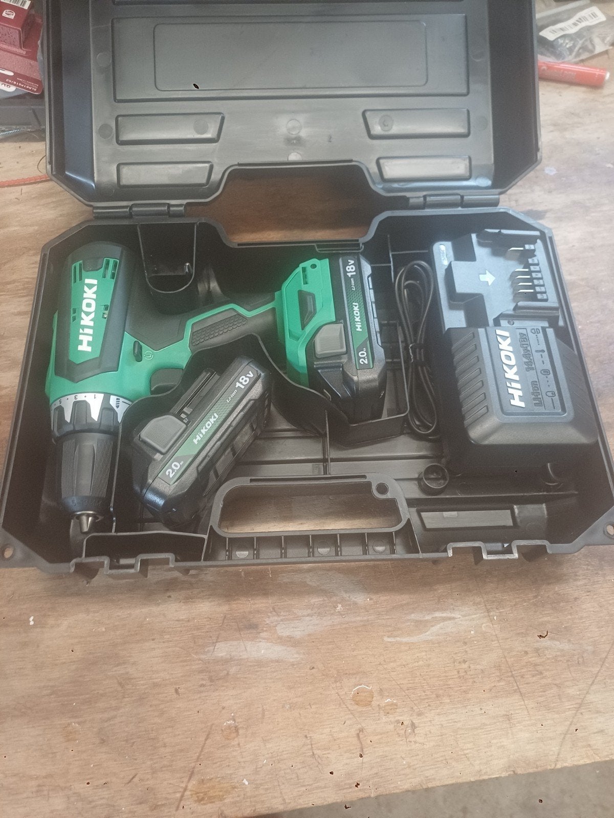 Hikoki DS18DF Accuboormachine met 2 accu's en lader, Variabele snelheid, Nieuw, Ophalen of Verzenden, Boor- en Schroefmachine