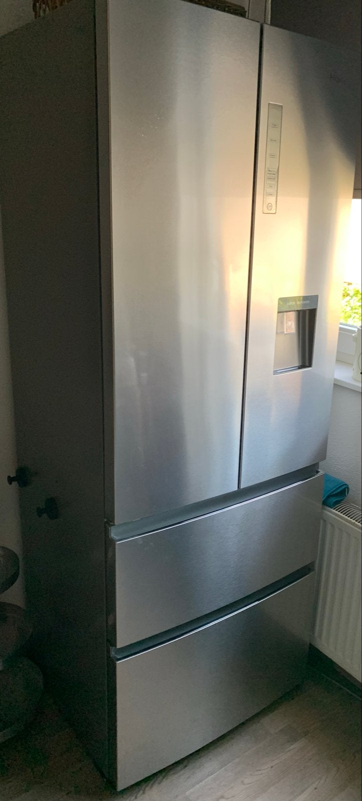 Haier Amerikaanse koelkast met waterdispenser en vrieslades, Ophalen, 200 liter of meer, 60 cm of meer, Met aparte vriezer