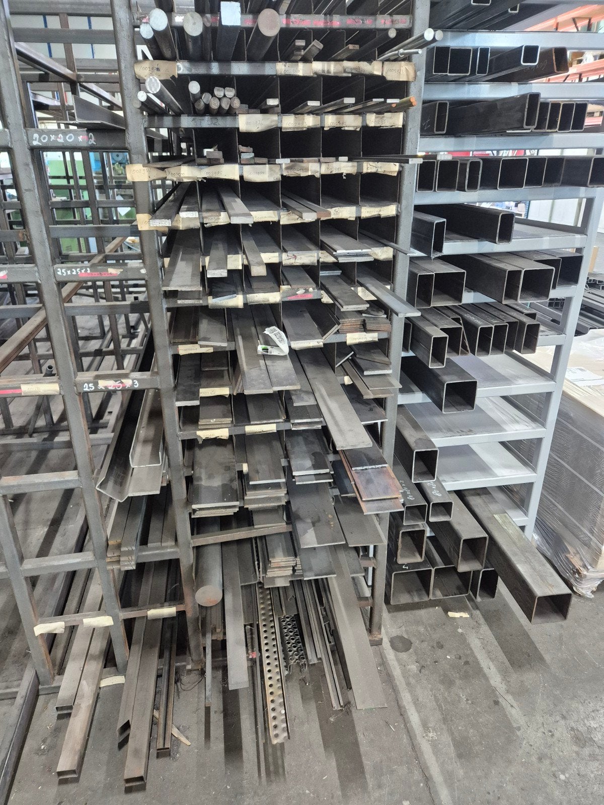 Diverse metalen profielen en strip, Doe-het-zelf en Verbouw, Metalen, Ophalen