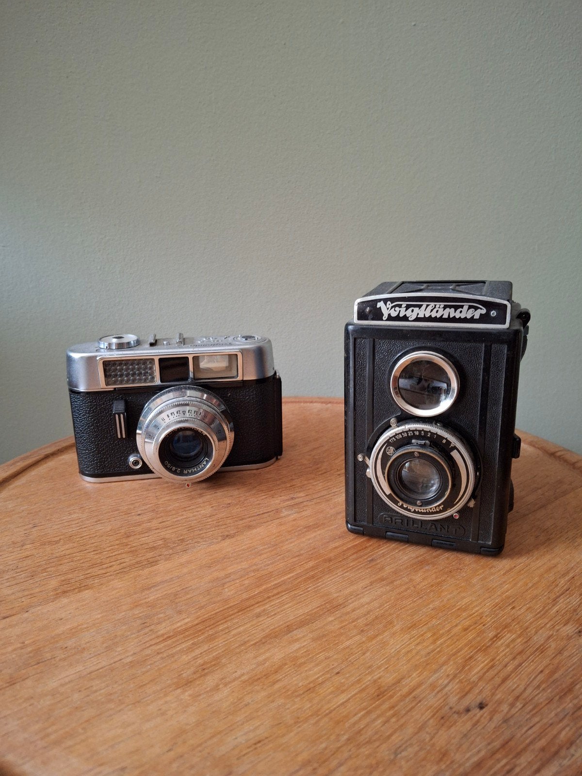 2 Prachtige vintage camera's: Voigtländer en compactcamera, Ophalen of Verzenden