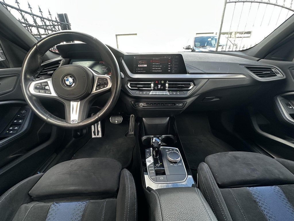 BMW 1-serie 118i M-Sport M-Stoelen|HUD|Adapt.Licht, Stof, Gebruikt, Bedrijf, 3 cilinders