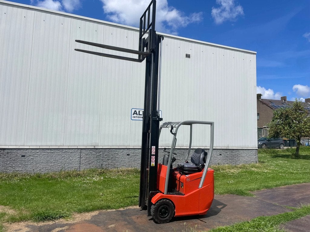 BT BT C3E100 / Cesab Blitz 100 compacte heftruck NIEUWE ACCU, Zakelijke goederen, Machines en Bouw | Heftrucks en Intern transport