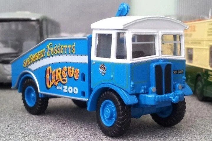 Aec MATADOR - SIR ROBERT FOSSETT´S CIRCUS, Hobby en Vrije tijd, Ophalen of Verzenden, Nieuw, Bus of Vrachtwagen