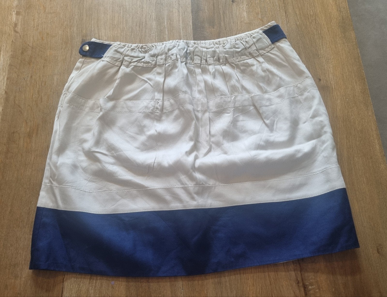 BALENCIAGA NIEUWSTAAT zijden rokje - maat 36, Kleding | Dames, Balenciaga, Wit, Ophalen of Verzenden, Zo goed als nieuw