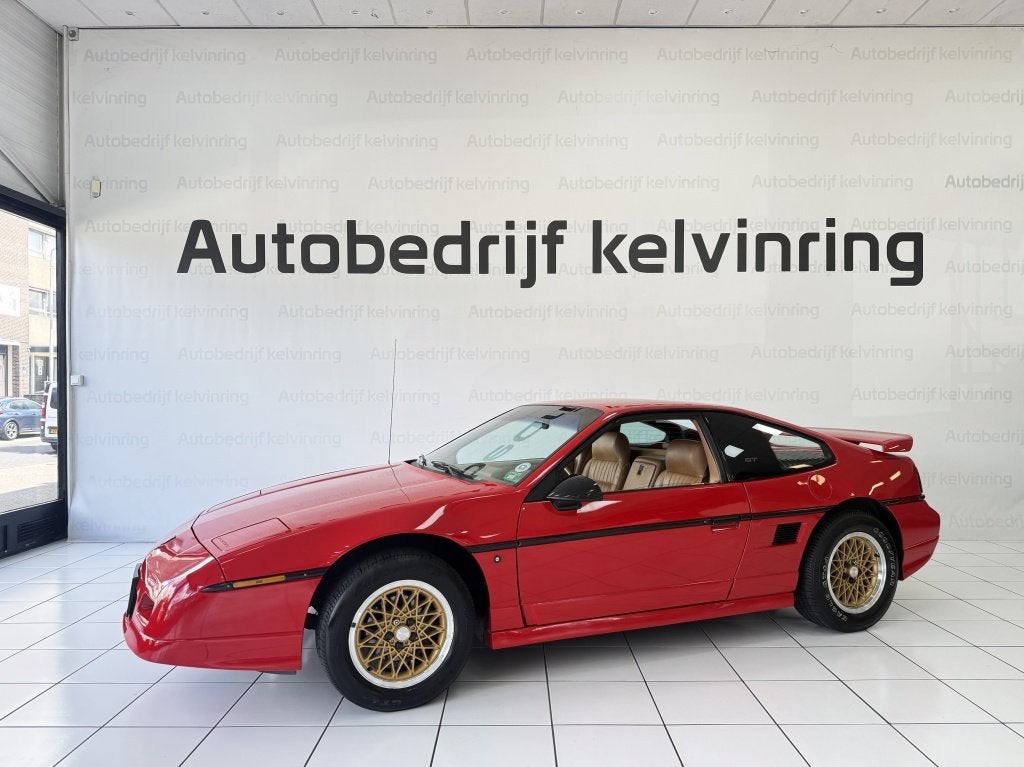 Foto 10 van Pontiac Fiero 2.8 GT Airco OOK S AVONDS GEOPEND OP AFSPRAAk