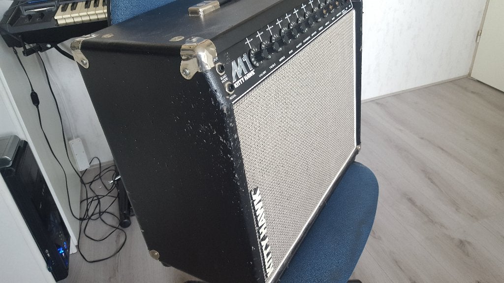 Kitty Hawk versterker 2 x 60 watt  naar 120 watt, Muziek en Instrumenten, Ophalen, Gebruikt, Gitaar, 100 watt of meer