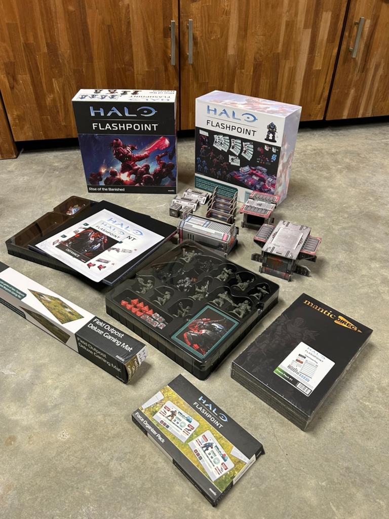 Halo flashpoint collection, Ophalen of Verzenden, Zo goed als nieuw, Overige soorten