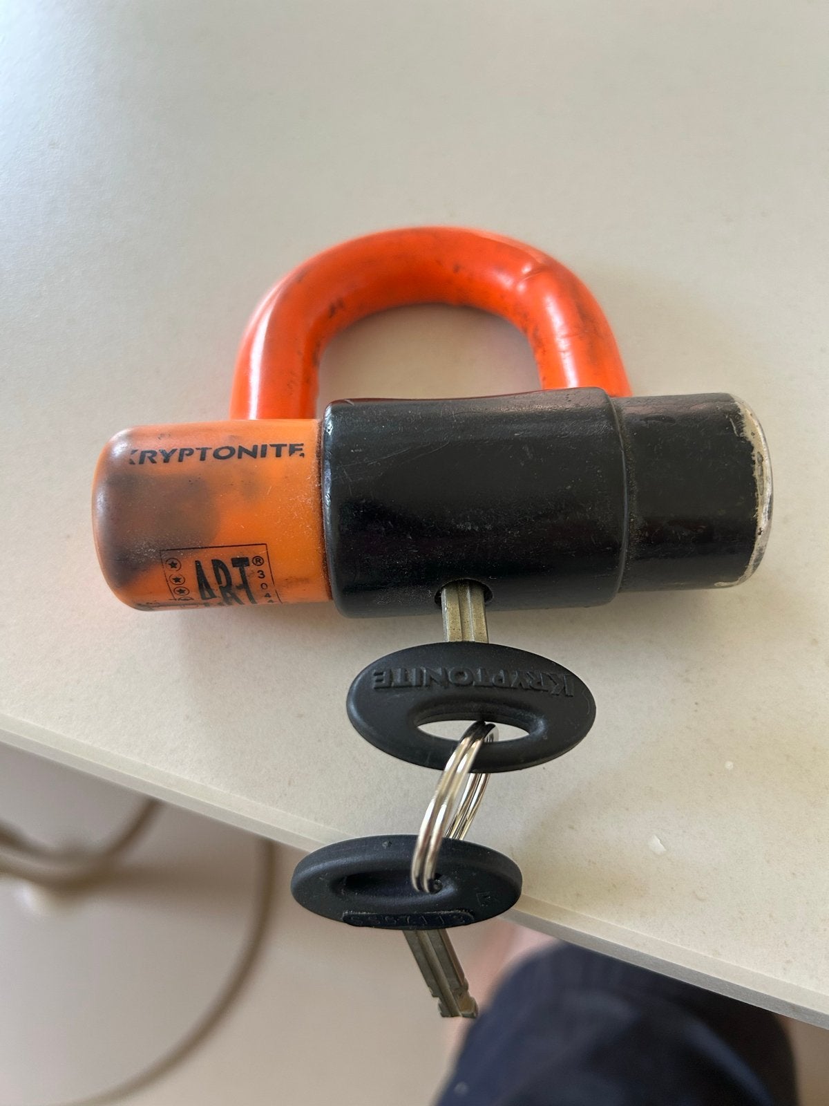 Kryptonite Beugelslot met sleutels - Oranje/Zwart, Fietsen en Brommers, Ophalen, Gebruikt, Beugelslot