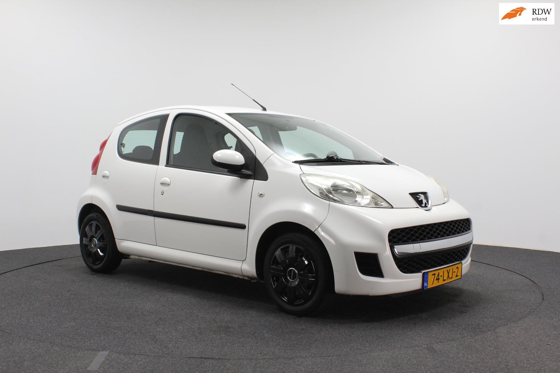 Peugeot 107 1.0-12V XS | Airco | Automaat | NAP | Goed onder, Auto's, Gebruikt, 4 stoelen, Origineel Nederlands, Bedrijf