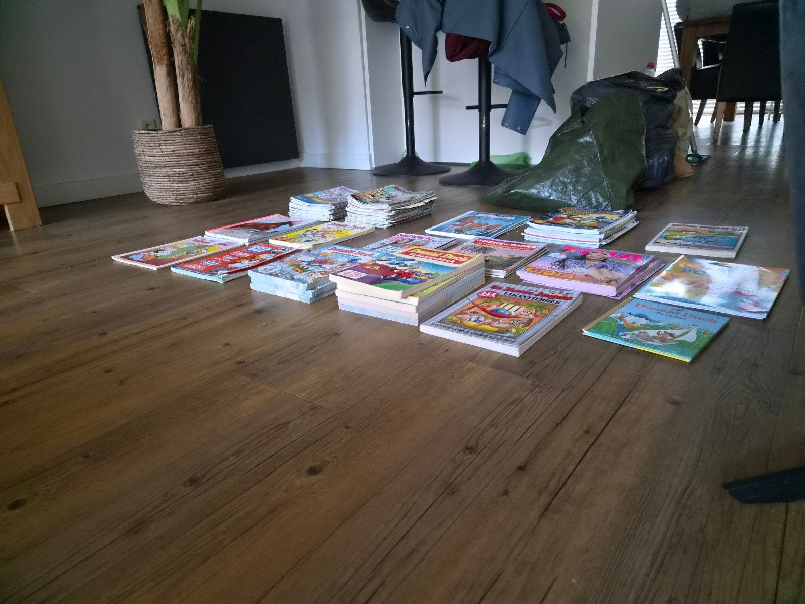 Grote collectie Donald Duck en andere stripboeken, Meerdere stripboeken, Ophalen, Gelezen