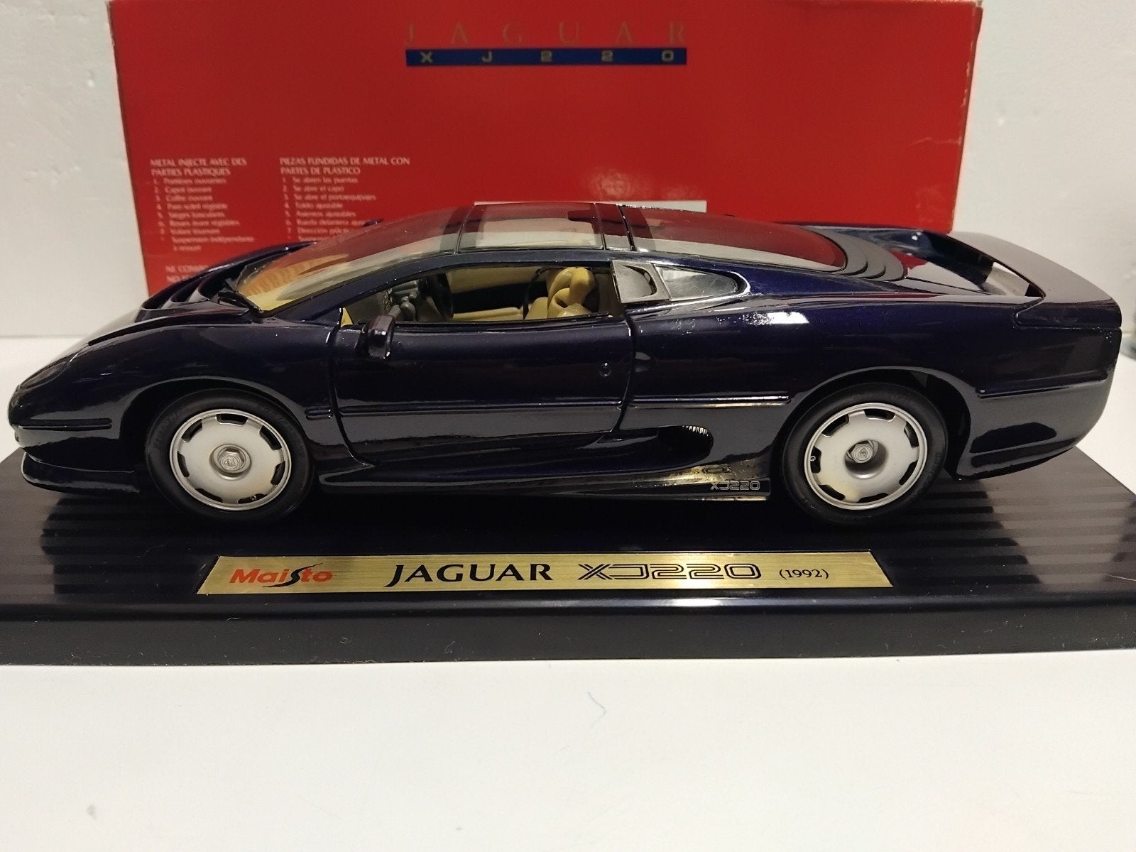 Jaguar XJ 220 donker blauw 1992 Maisto metal 1:18 KRD, Ophalen of Verzenden, Zo goed als nieuw, Auto, Overige merken