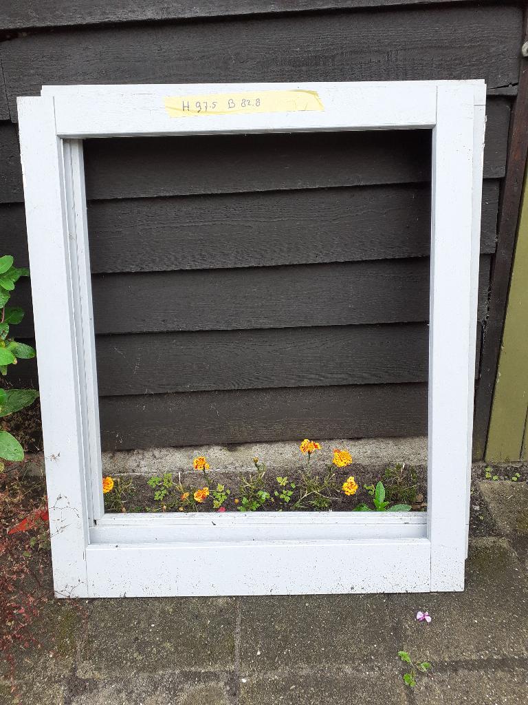 hard houten raam, Ophalen, Nieuw, Minder dan 80 cm, Gevelraam of Ruit