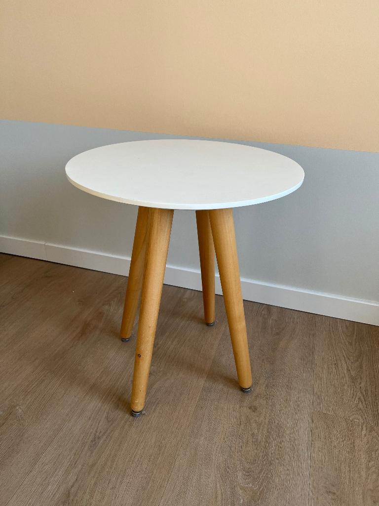 Bijzet tafel, Minder dan 55 cm, Gebruikt, Rond, Hout