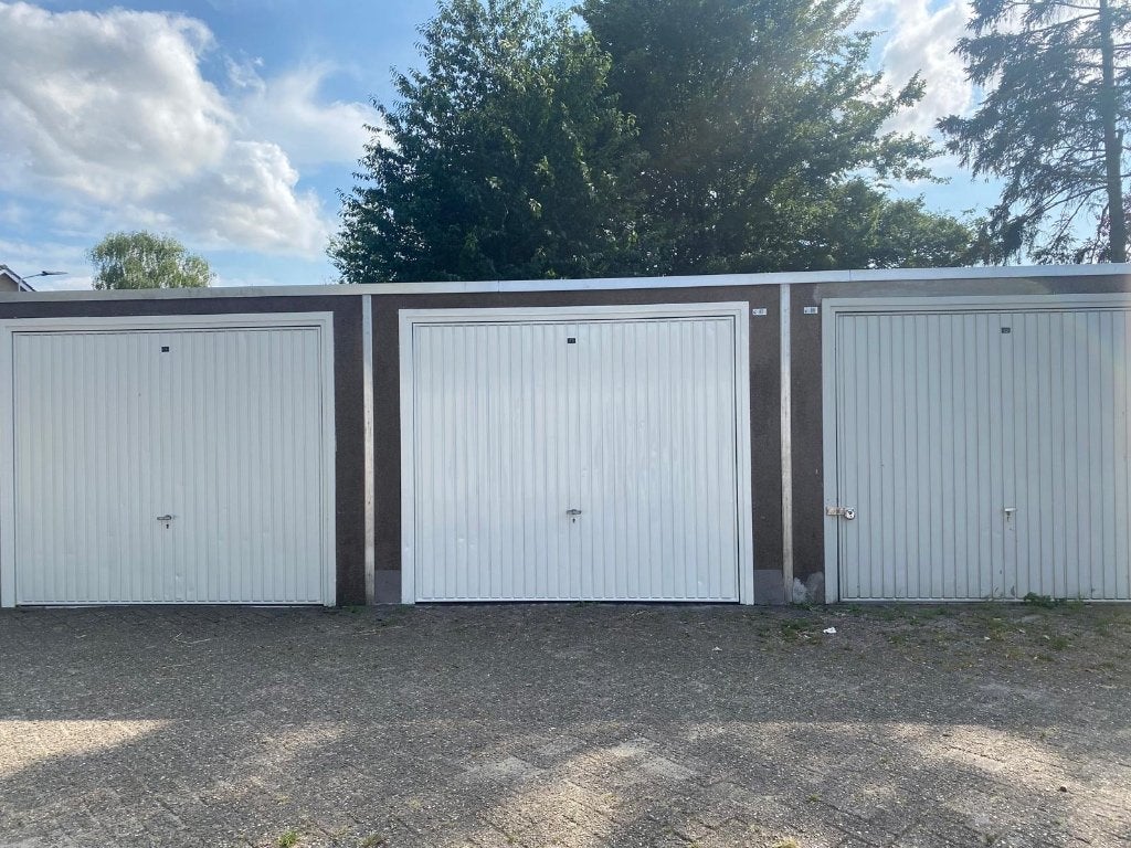 Garagebox te huur in Badhoevedorp, nabij Amsterdam Sloten
