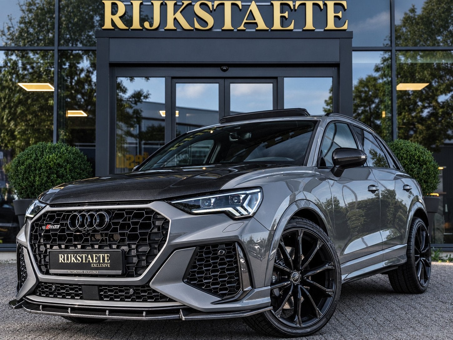 Audi RSQ3 2.5 TFSI|PANO|B&O|CARBON|ACC|21''|MATRIX|NARDO|APP, Auto's, Automaat, Dealer onderhouden, Gebruikt, Met garantie (alle)