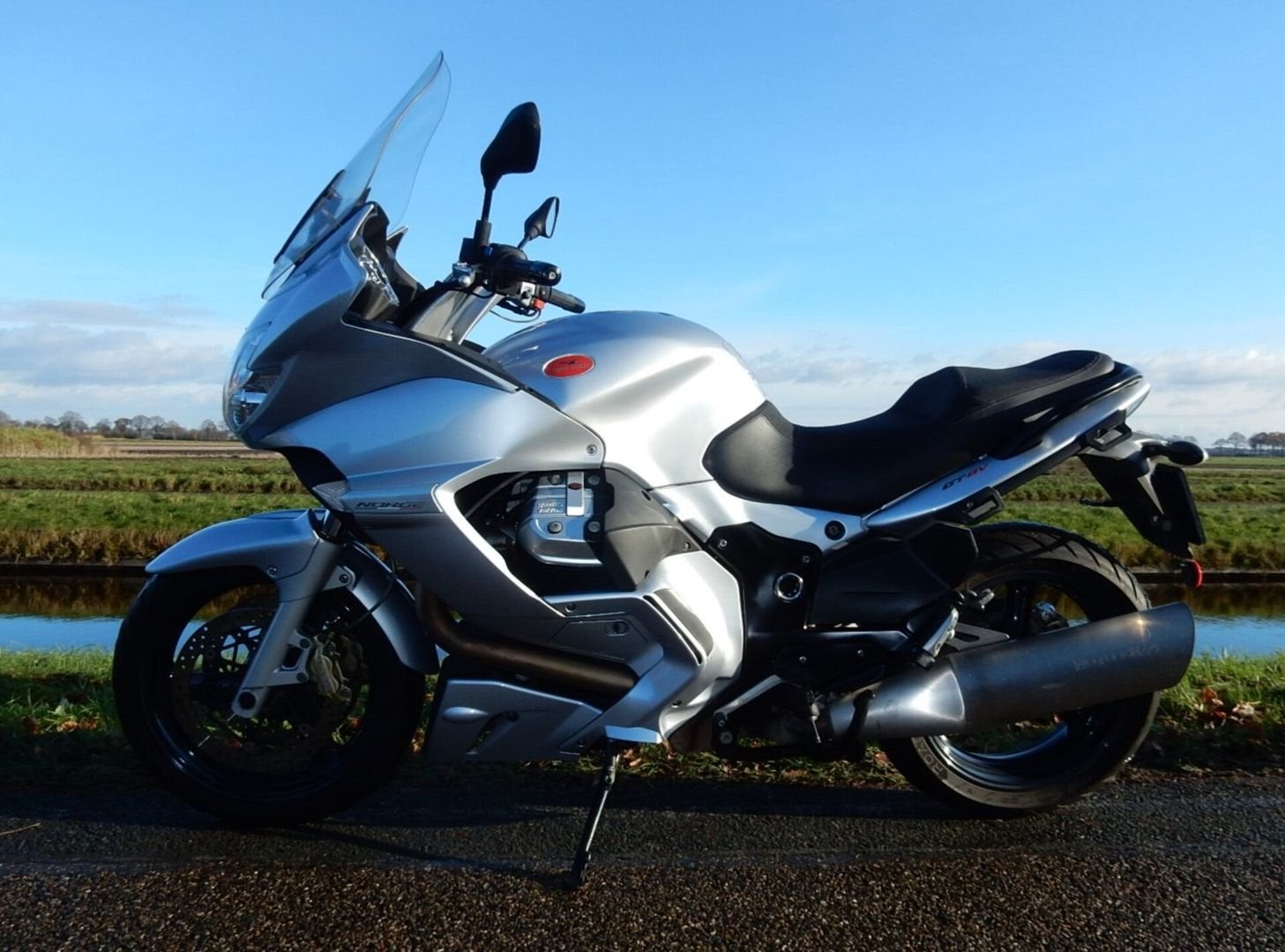 MOTO GUZZI NORGE GT ABS (bj 2011), 2 cilinders, Motorrijbewijs A, Meer dan 35 kW, Onbekend