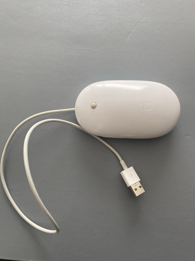 Apple USB Muis - Bedraad, Ophalen of Verzenden, Gebruikt, Bedraad, Muis