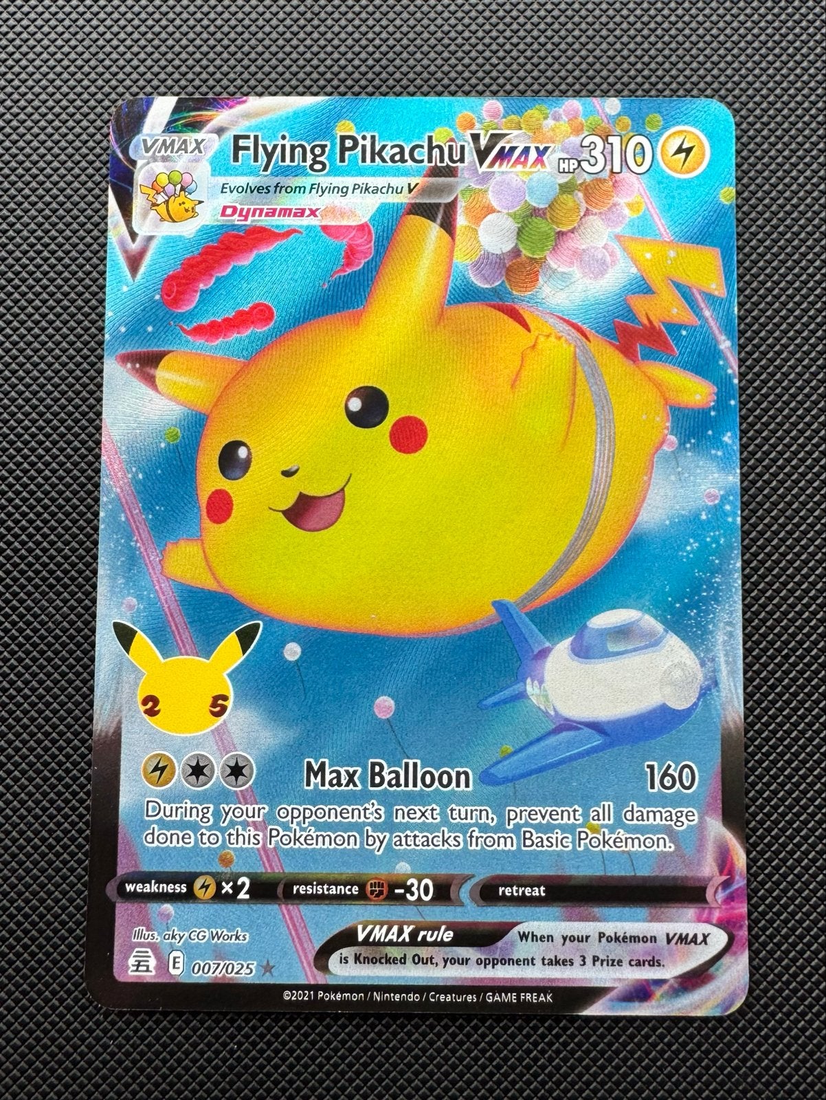 Flying Pikachu VMAX Pokémon kaart (Celebrations 007/025), Ophalen of Verzenden, Zo goed als nieuw, Losse kaart, Foil