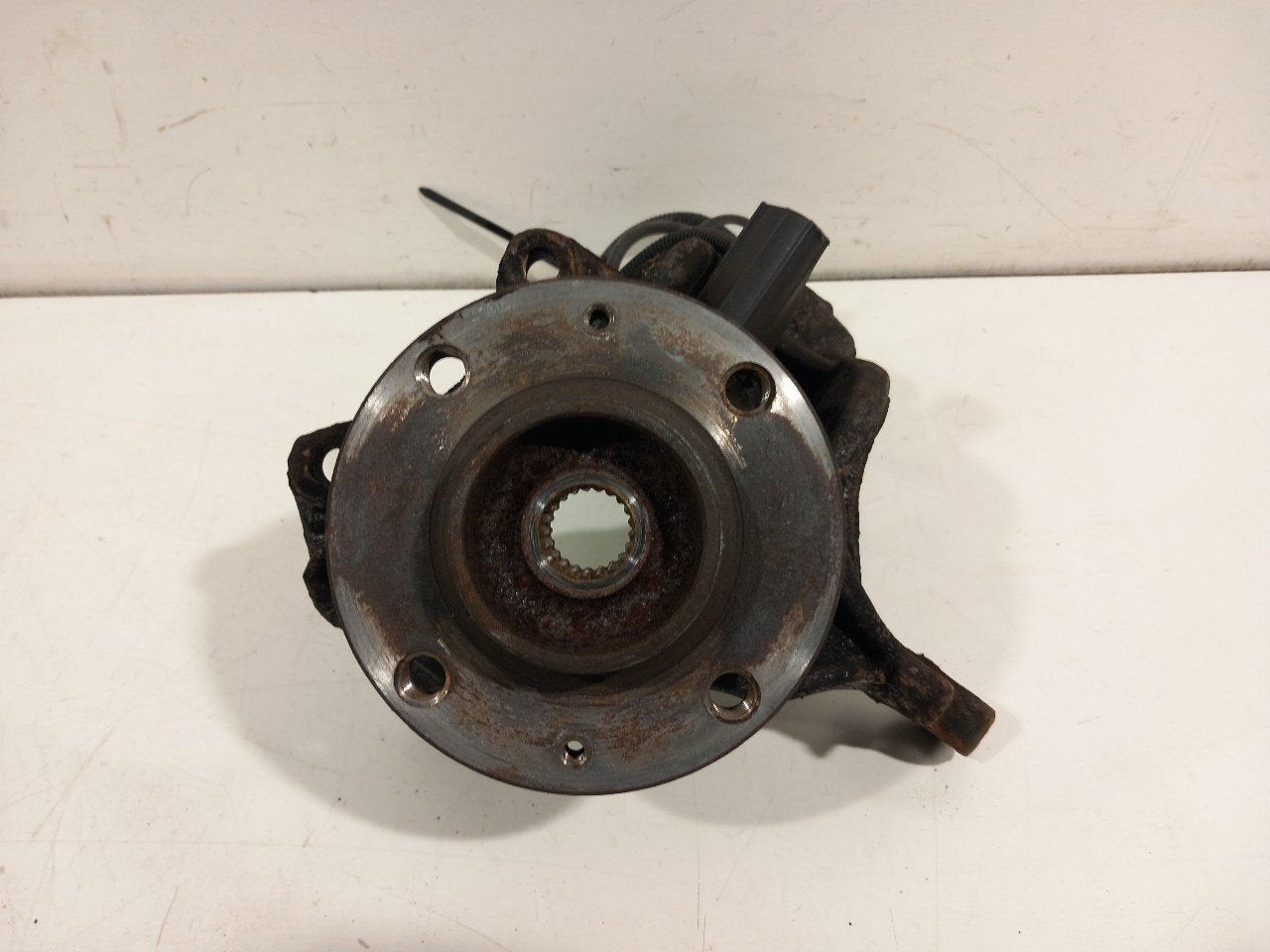 Wielnaaf links voor Peugeot 208, Onderdelen@venauto.nl, Van der Ven Autorecycling B.V., Gebruikt, Ettenseweg 76, 4706 PB Roosendaal, The Netherlands