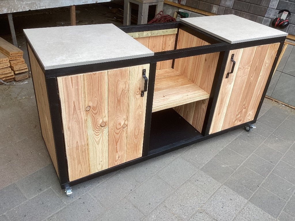 Buitenkeuken, buitenkast van douglas hout, keramisch blad, Ophalen, Nieuw, Houtskool, Vrijstaand