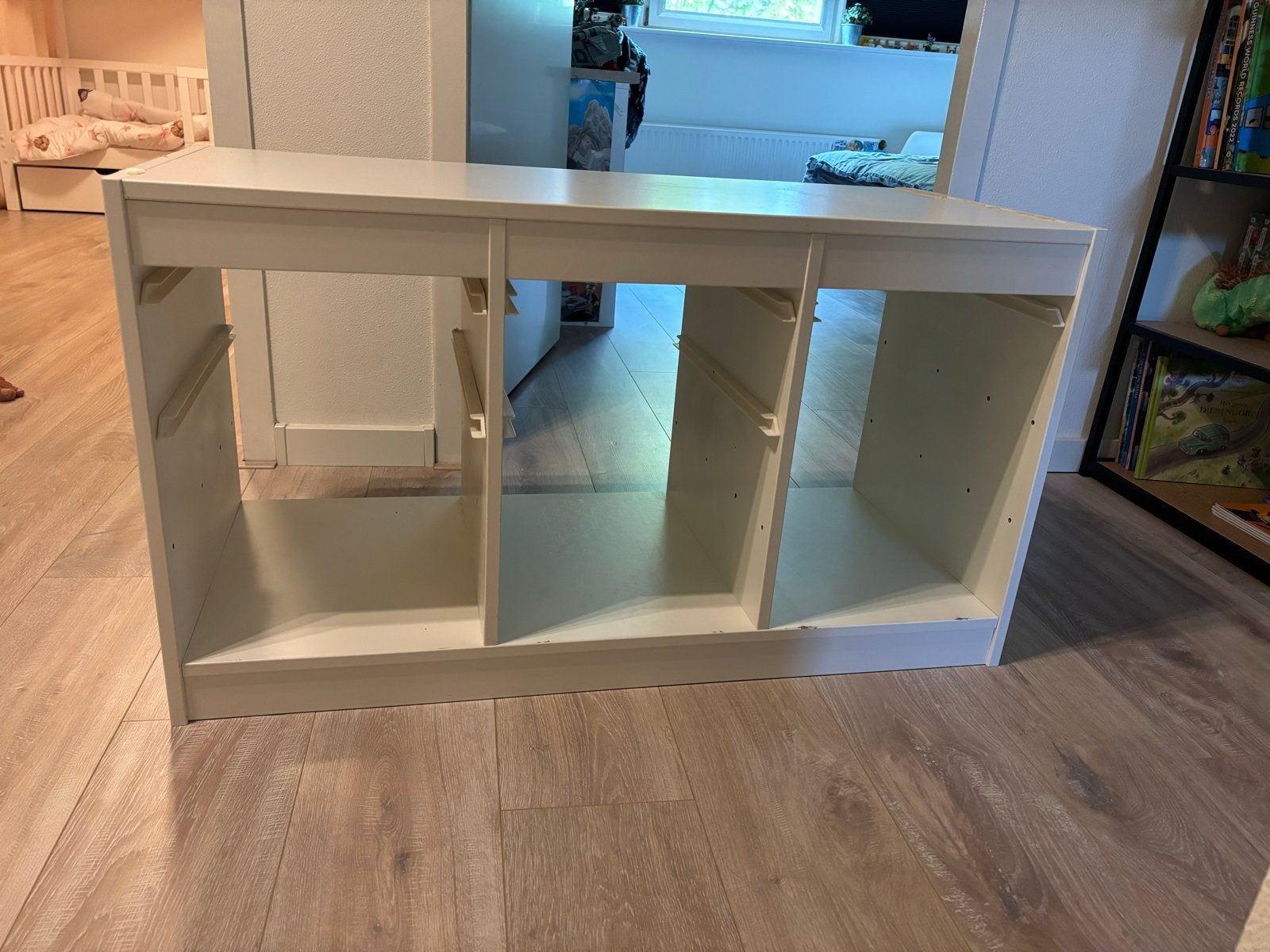 Gratis ikea kast zonder bakken, Ophalen, Met plank(en), Gebruikt, 100 tot 150 cm