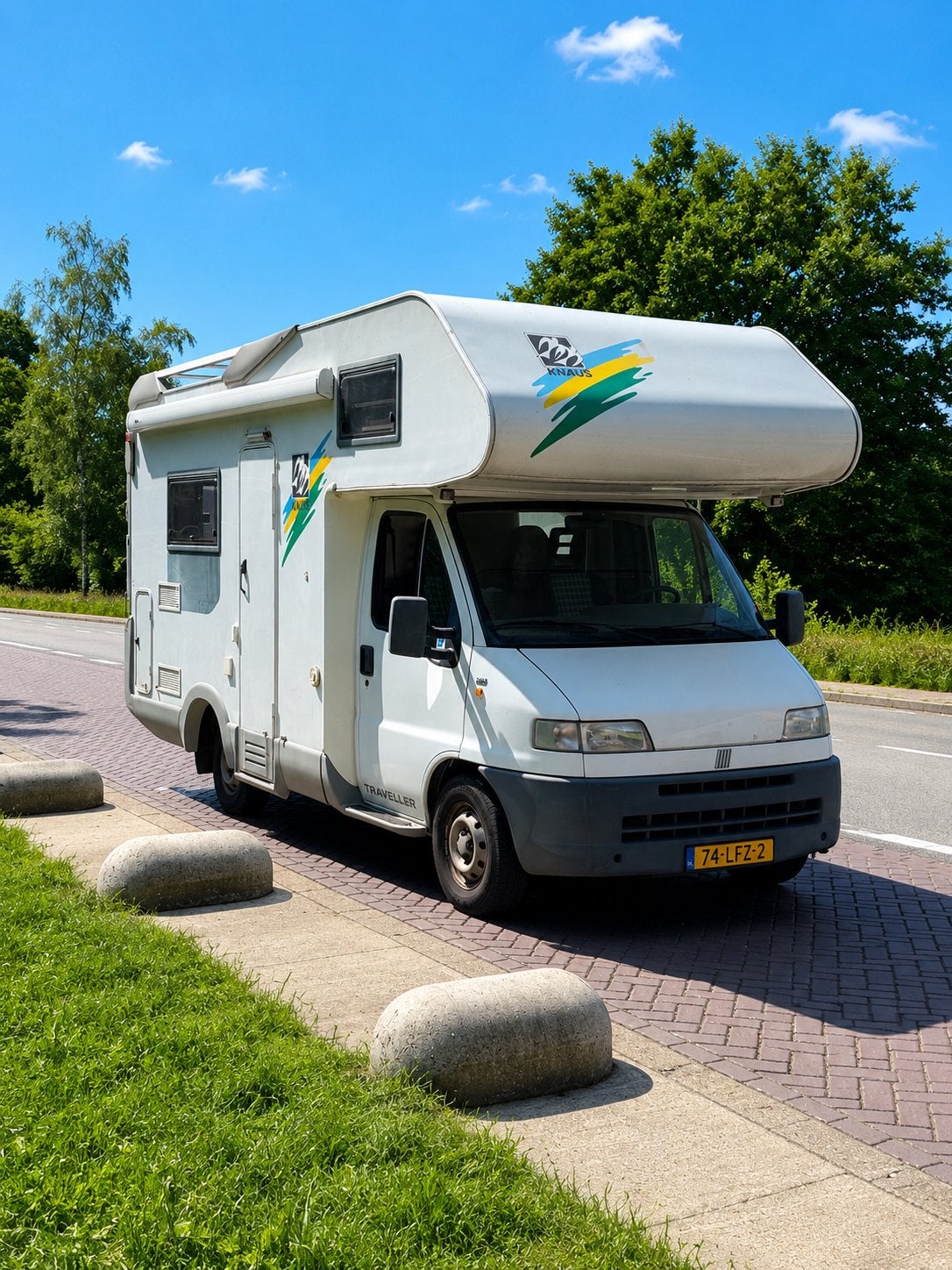 Camper Fiat Knaus Traveller 575 (APK t/m 20-5-2028), Standaard zit, Ringverwarming, Fiat, Achteruitrijcamera