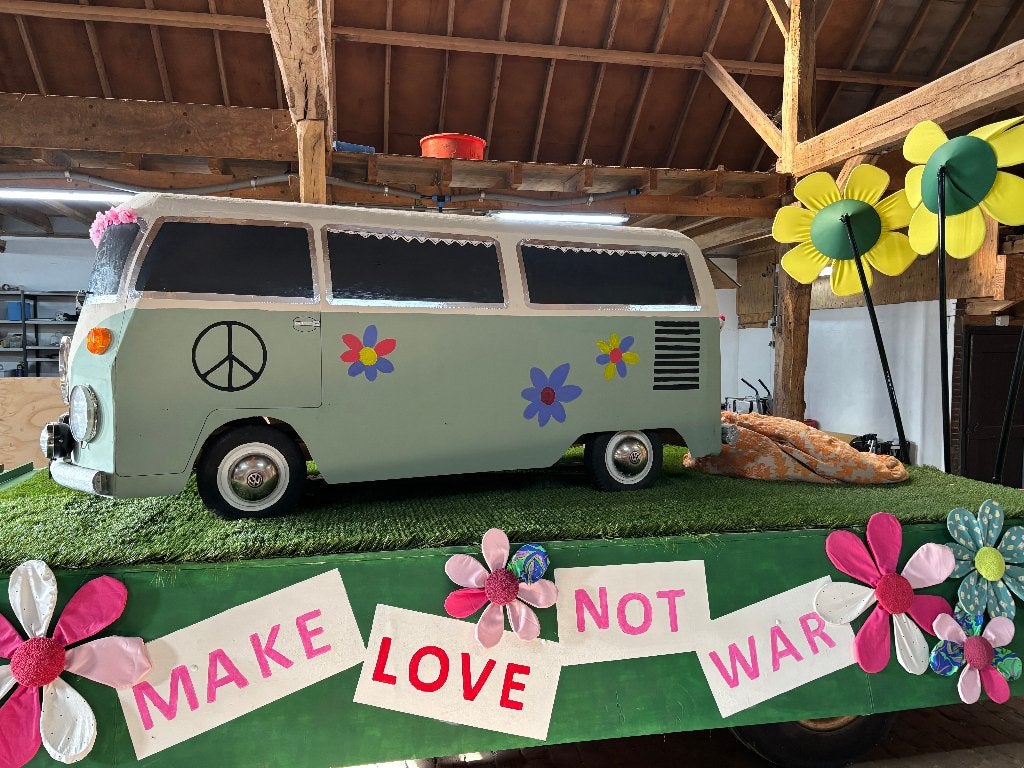 Optochtwagen. VW T1. carnaval, Ophalen of Verzenden, Gebruikt, Feestartikel