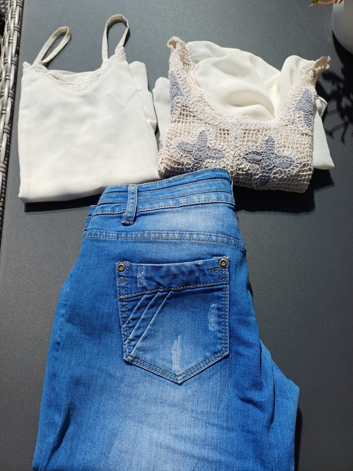 Zomers setje: Capri spijkerbroek, gehaakt truitje & topje, Ophalen of Verzenden, Gedragen, Blauw, W30 - W32 (confectie 38/40)