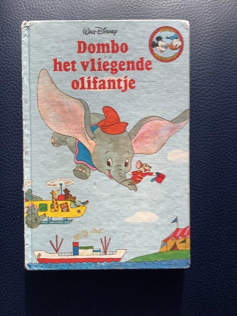 Walt Disney - 4 hardcover boekjes - met gebruikssporen, Verzamelen, Disney, Ophalen of Verzenden, Overige figuren, Gebruikt, Beeldje of Figuurtje