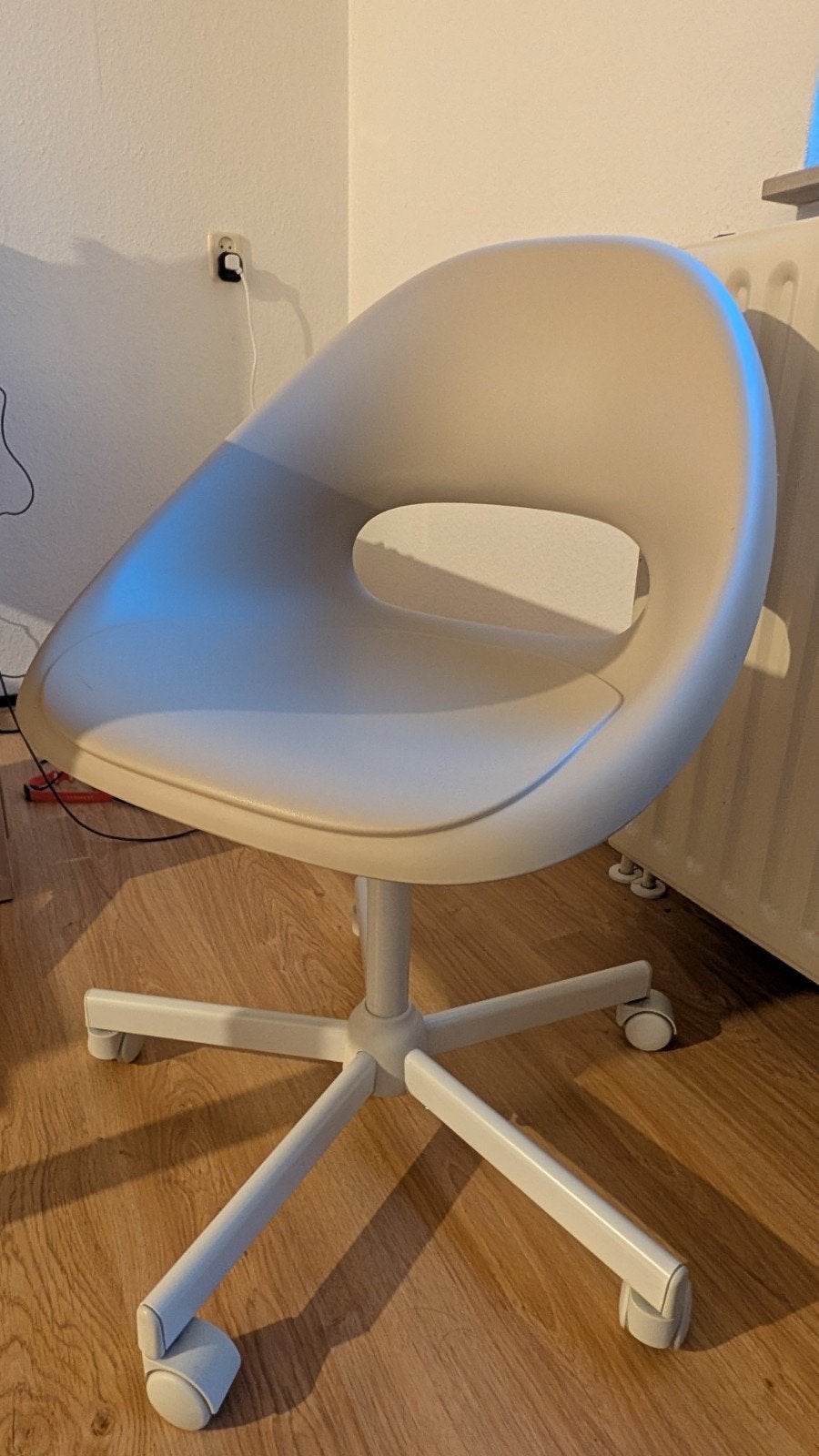 Ikea ELDBERGET / MALSKÄR Bureaustoel Beige/Wit, Huis en Inrichting, Ophalen, Zo goed als nieuw, Beige, Bureaustoel
