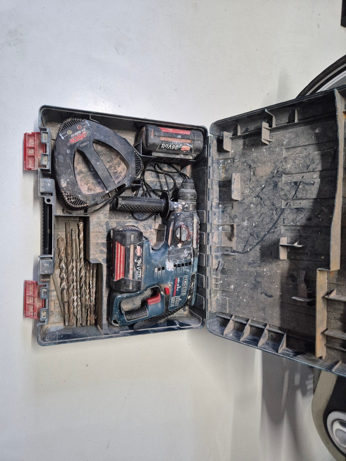 Bosch GBH 36 V-LI Professional Boorhamer met Accu's, Gebruikt, Boor- en/of Breekhamer, Ophalen of Verzenden, Minder dan 400 watt