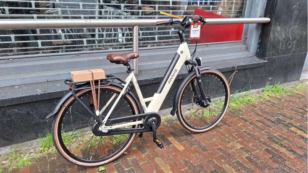 Fietshokje Houtplein: Raaks Belton Creme E-Bike Nieuw!!, Fietsen en Brommers, Fietsen | Dames | Damesfietsen, Niet ingevuld, Nieuw