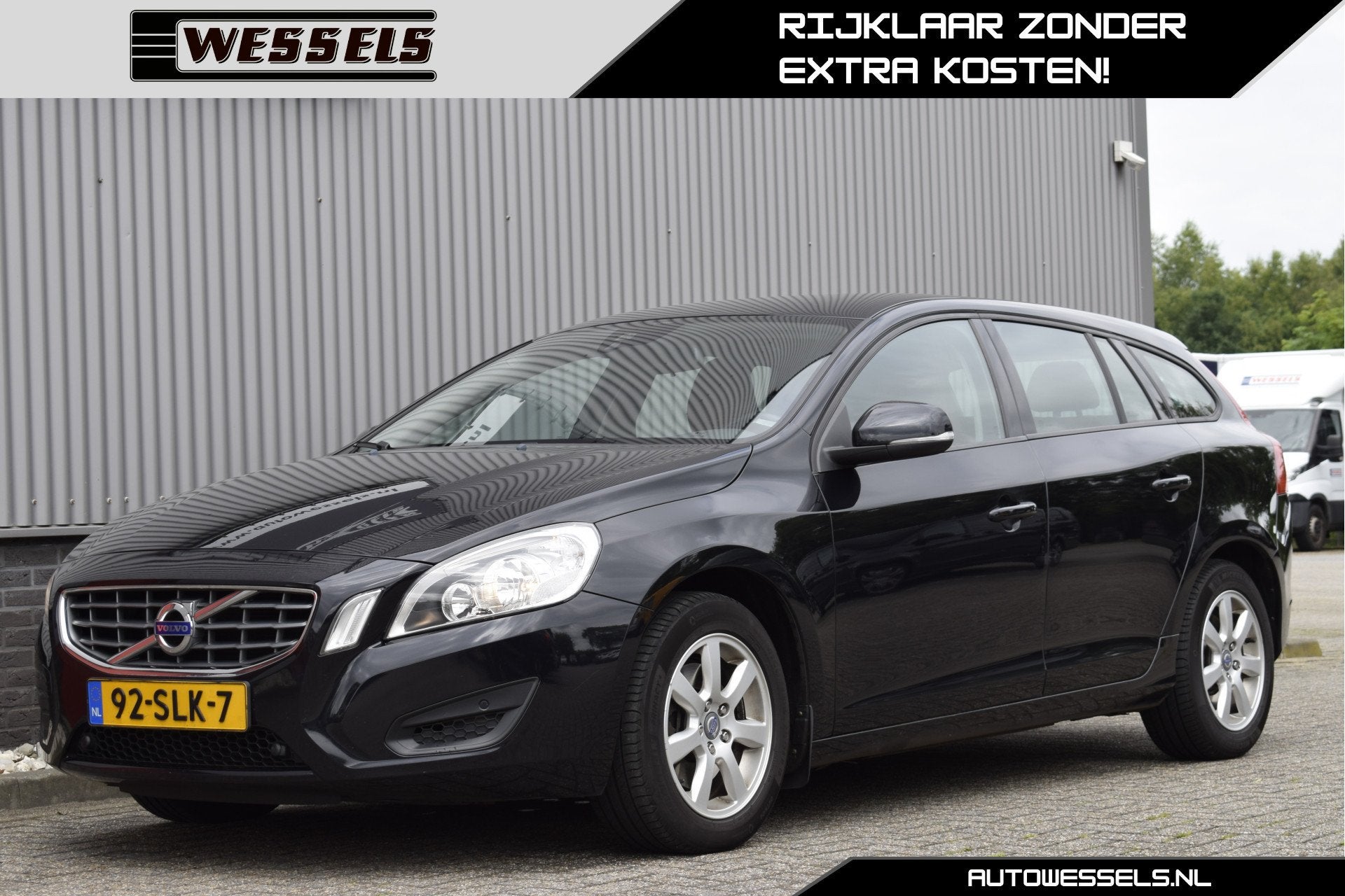 Volvo V60 1.6 T4 Kinetic Leder, Trekhaak, Navi, Cruise Autom, Auto's, Gebruikt, 4 cilinders, 179 pk, Zwart