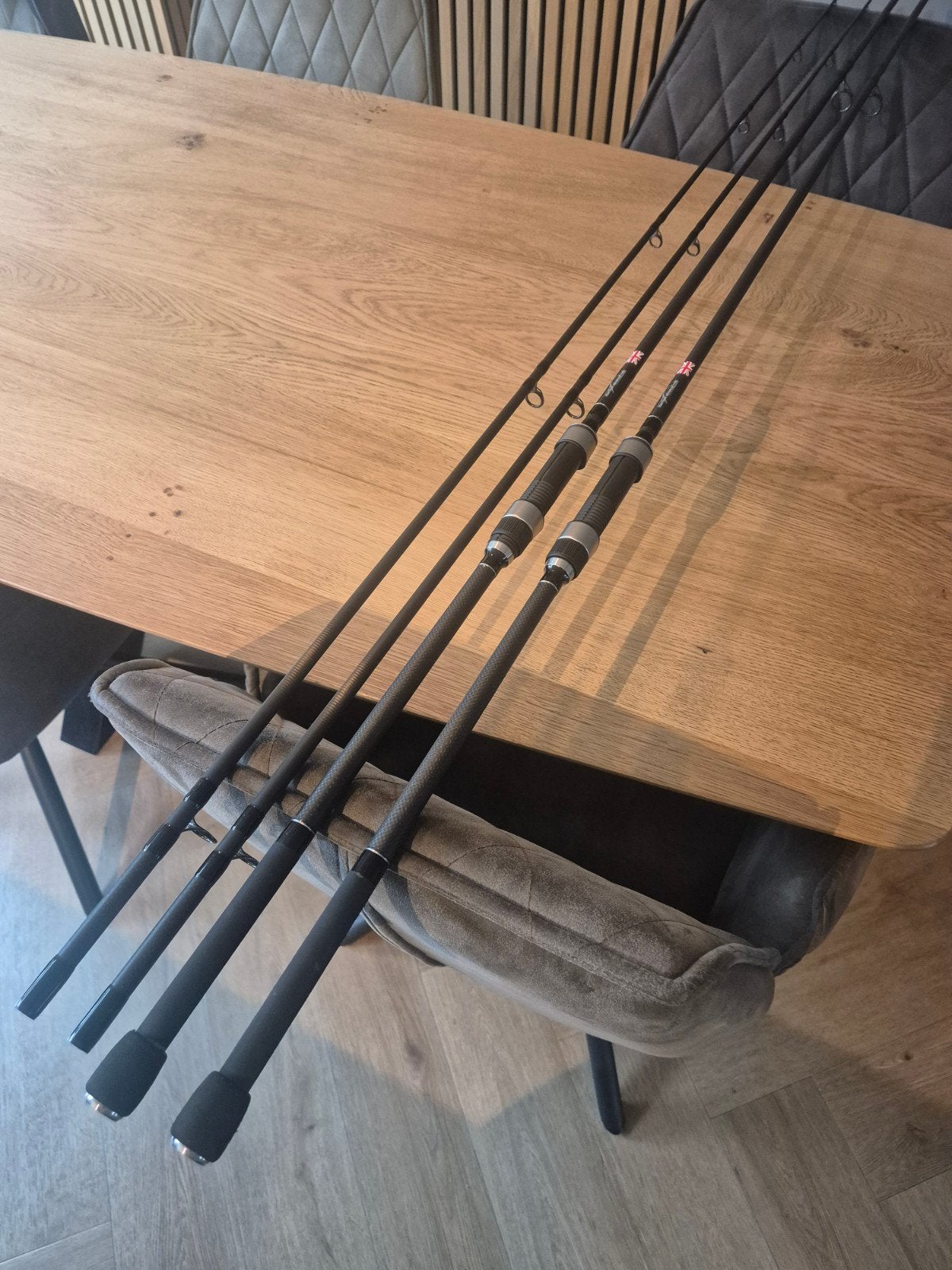 2x Harrison torrex stalker 10ft 2.75 lbs nieuwstaat., Ophalen of Verzenden, Zo goed als nieuw, Werphengel