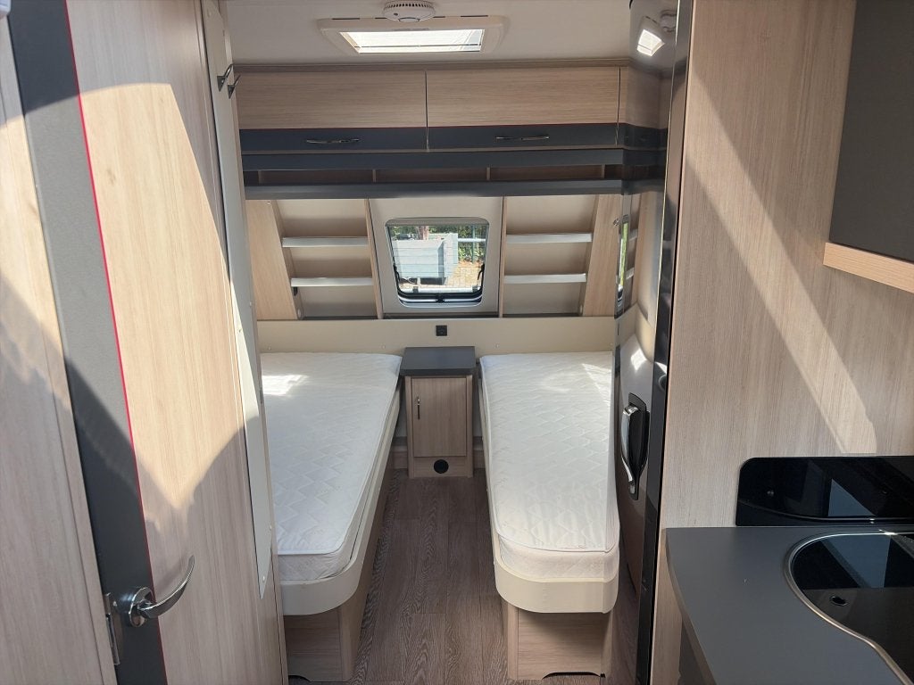 Hobby De Luxe Edition 495 UL Mover/Luifel/Fietsdrager, Caravans en Kamperen, Caravans, Rondzit, Hobby, Schokbreker, Bedrijf