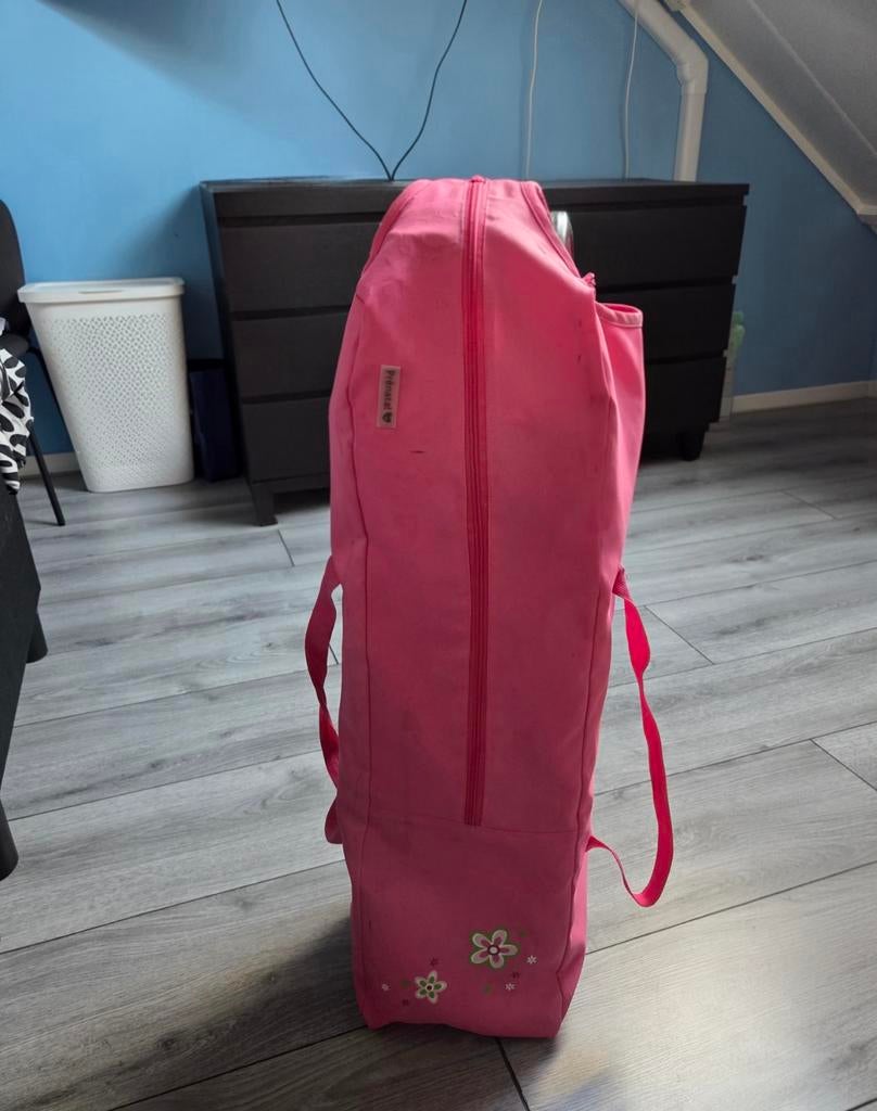 Campingbedje met matras - Roze, Ophalen, Gebruikt