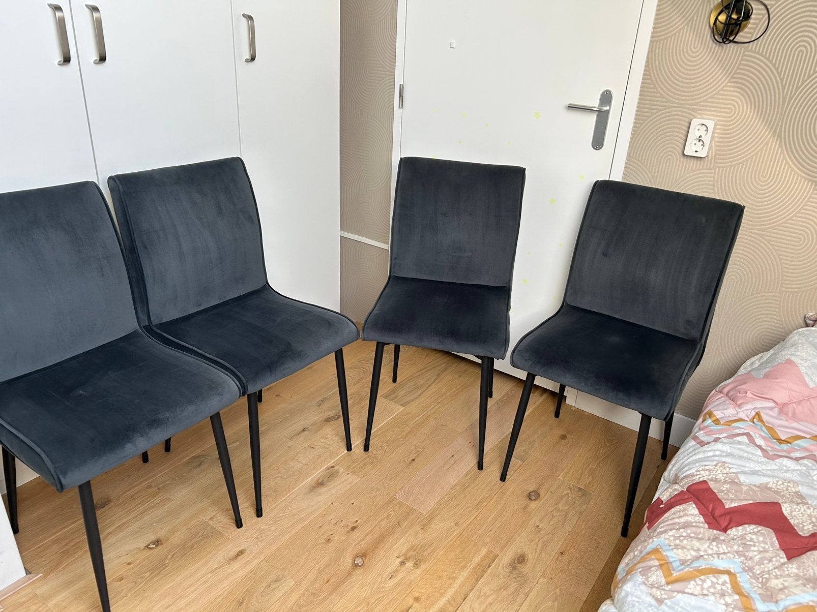 4 eetkamerstoelen compleet stel, Huis en Inrichting, Stoelen, Ophalen, Zo goed als nieuw, Vier, Modern