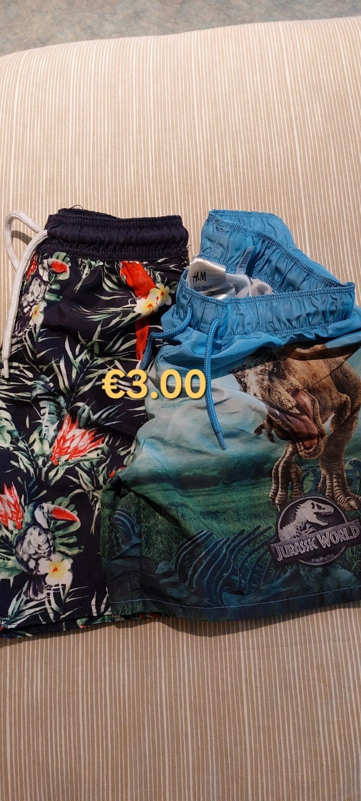 2 H&M Zwembroeken voor Jongens - Jurassic World & Tropisch, Kinderen en Baby's, Babykleding | Baby-zwemkleding, Ophalen, Gebruikt